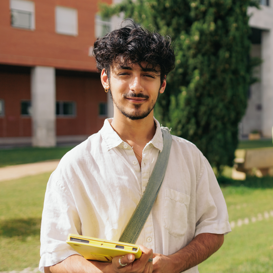 Appli student image 1